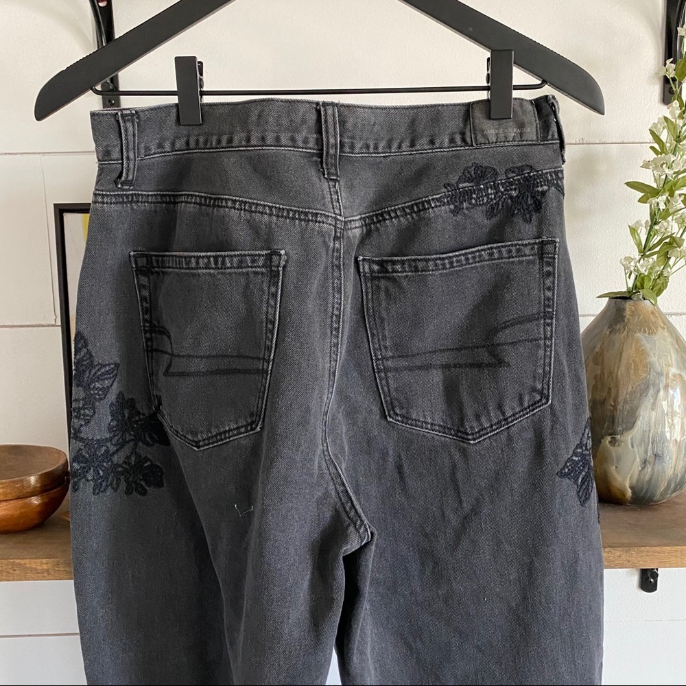 AE Mom Jean